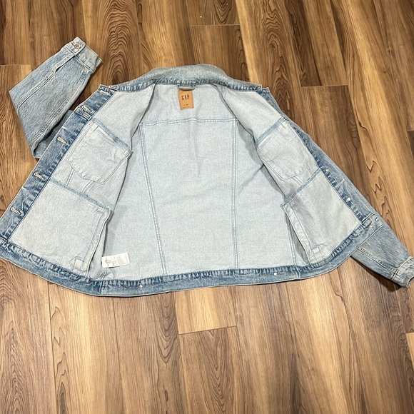 Gap Jean Jacket - Picture 3 of 5